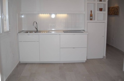 Es Pujols Apartment | Copacabana21: Bright apartment a few steps from the beach of Es Pujols