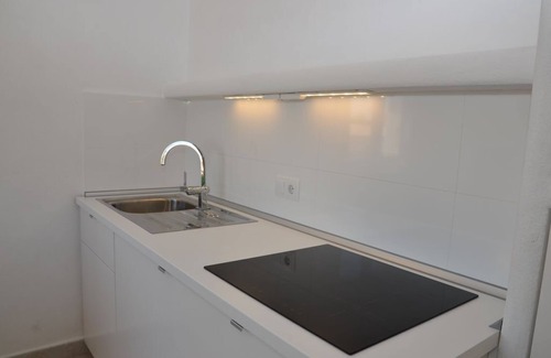 Es Pujols Apartment | Copacabana21: Bright apartment a few steps from the beach of Es Pujols