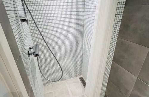 København NV Apartment | Copenhagen Studio Double Bed and Kitchen 3