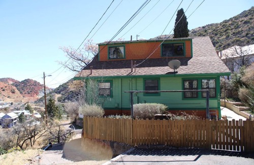 Bisbee Cottage | Copper City Cottage Suite