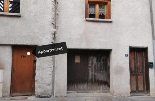 Le Bourg-d'Oisans Apartment | Coquet T1 hyper centre