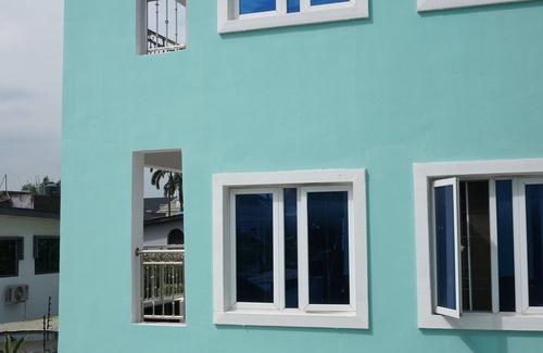Lagos Apartment | Coral-Charming 1-bedroom Selfie apartment in marvelous Lagos with AC