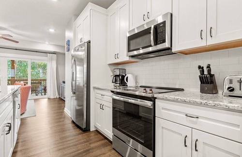 Bermuda Bay House | Coral Cove at Cambridge Cove with Private hot tub and Near Beach!