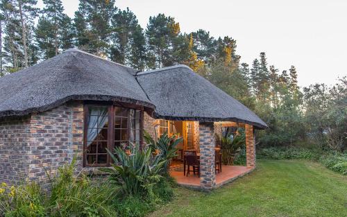 Buffalo Hills Game Reserve Apartment | Coral Tree Cottages