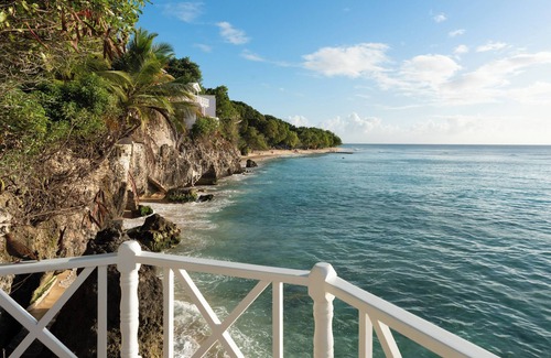 Prospect Apartment | Coralita No1. Oceanfront Property Near Sandy Lane