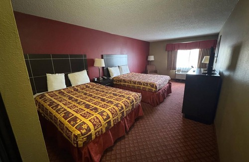 Oklahoma City Hotel | Coratel Inn & Suites by Jasper Santa Fe OKC