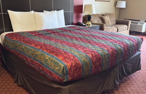 Oklahoma City Hotel | Coratel Inn & Suites by Jasper Santa Fe OKC