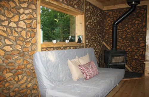 Harrington Cabin | Cordwood Cabin à Terra Perma