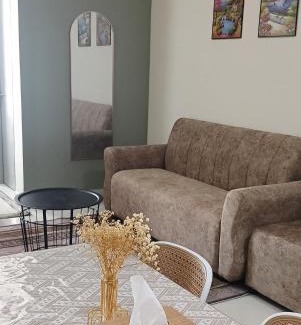 Kota Warisan Apartment | Core Soho Suites KLIA sepang Free WifI by Ezy Home