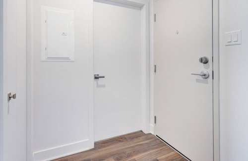 Brossard Apartment | Corporate Stays | Lumeo | Modern and bright 2BR