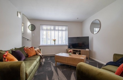 Dreghorn House | Corsehill Cottage - 3 Bedroom, 2 Bathroom House