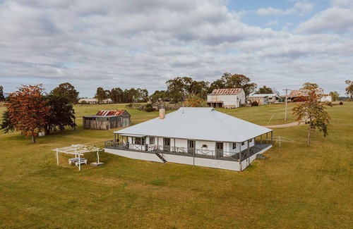 Belford House | Corunna Station 8 Bedrooms