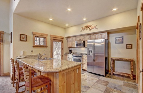 Breckenridge Condo | Cosmopolitan Decor + Spacious 3br In Downtown Breck Sleeps 8 3 Bedroom Townhouse by RedAwning