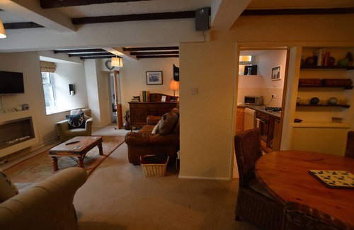 Kendal House | Cosy 17th century cottage set in the heart of the Lakes District