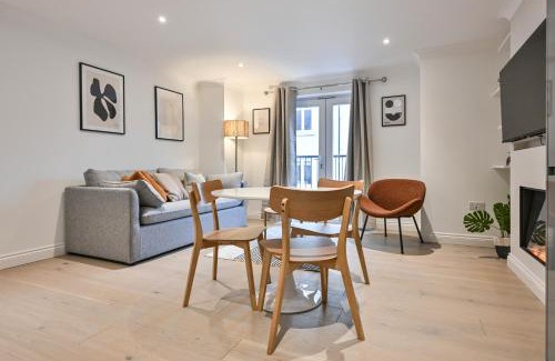 Frome Apartment | Cosy 2-Bed Apartment in Frome Near Town Centre!