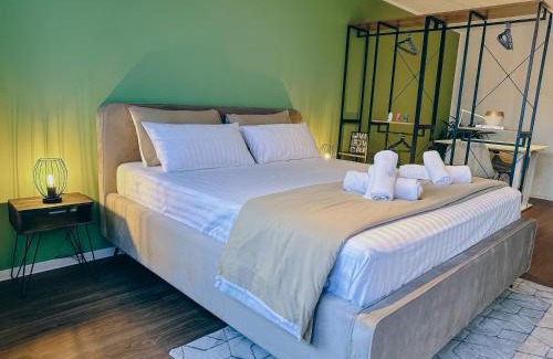Munchen District Apartment | Cosy 4 room apartment - free parking - balcony - workspace