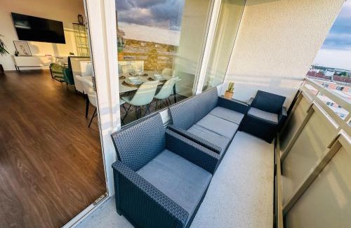 Munchen District Apartment | Cosy 4 room apartment - free parking - balcony - workspace