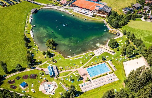 Kirchberg in Tirol Apartment | Cosy apartment for 6 people with pool, WIFI, TV and terrace