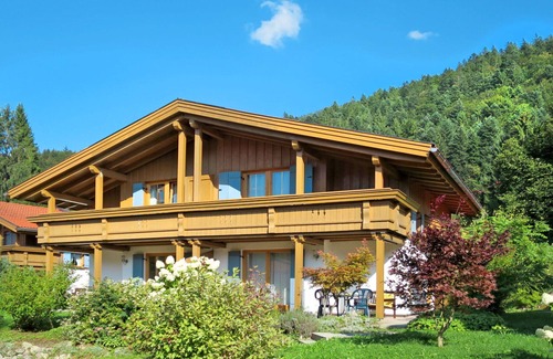 Maxlrain House | Cosy apartment in villa for 6 guests with TV and terrace