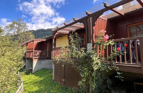 Treffen Villa | Cosy apartment in villa for 4 people with WIFI, TV, terrace and pets allowed