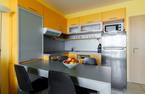Balatonoszod Apartment | Cosy apartment for 6 guests with TV and balcony