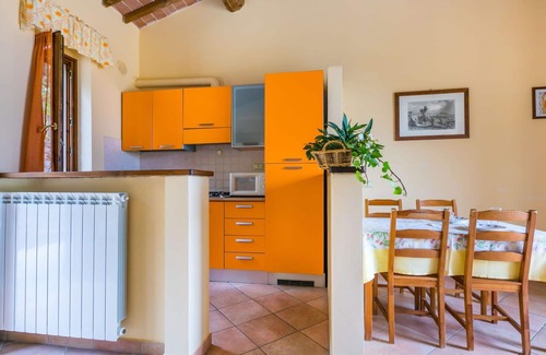 San Baronto Apartment | Cosy apartment for 2 people with WIFI, pool, TV, terrace, pets allowed and panoramic view