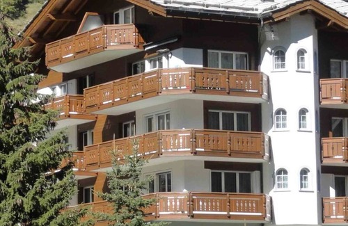 Saas-Fee Apartment | Cosy apartment for 2 people with WIFI, TV and balcony