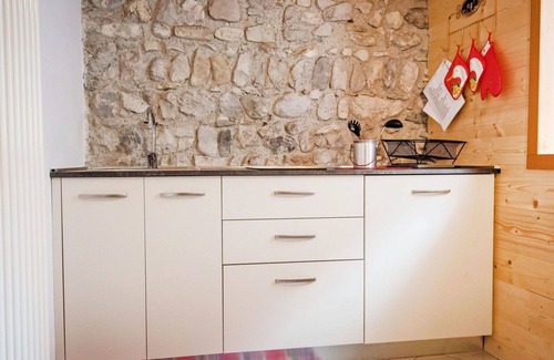 Barcis Apartment | Cosy apartment for 2 guests with WIFI, TV, patio and pets allowed