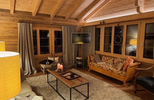 Zweisimmen Apartment | Cosy apartment for 3 people with WIFI, balcony and pets allowed