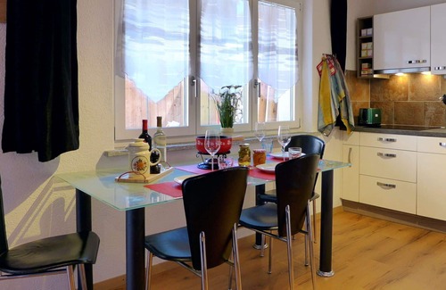 Boenigen Apartment | Cosy apartment for 3 guests with WIFI, A/C, TV and terrace
