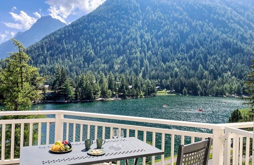 Champex-Lac Apartment | Cosy apartment for 3 people with WIFI, TV and balcony