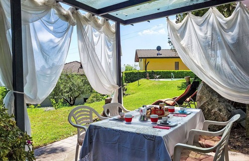Besazio Apartment | Cosy apartment for 4 people with private pool, WIFI, TV, patio and panoramic view