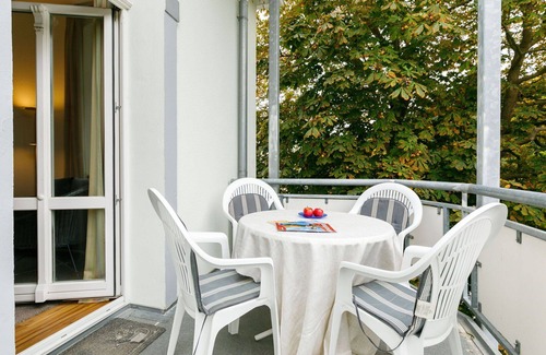 Ostvorpommern Apartment | Cosy apartment for 4 guests with WIFI, TV and balcony