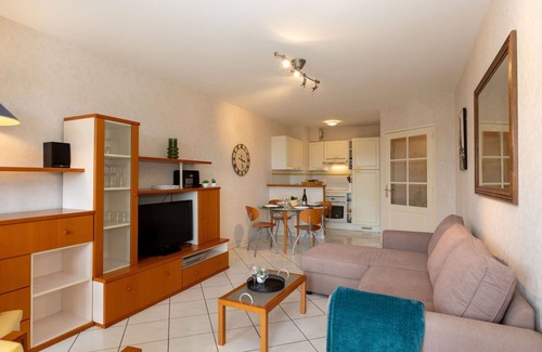 Saint-Igneuc Apartment | Cosy apartment for 4 people with WIFI, TV, patio and pets allowed