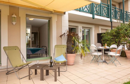 Saint-Igneuc Apartment | Cosy apartment for 4 people with WIFI, TV, patio and pets allowed