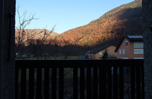 Les Posses-sur-Bex Apartment | Cosy apartment for 4 people with WIFI, TV, balcony and panoramic view