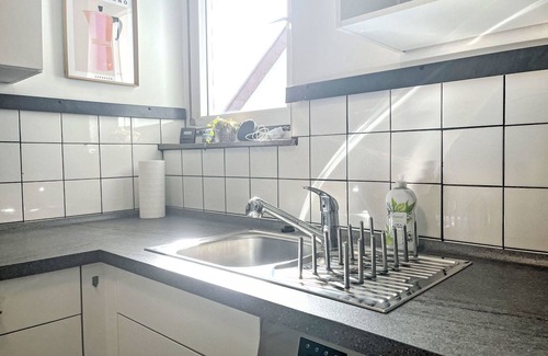 Siegburg Apartment | Cosy apartment for 5 guests with WIFI, TV and balcony