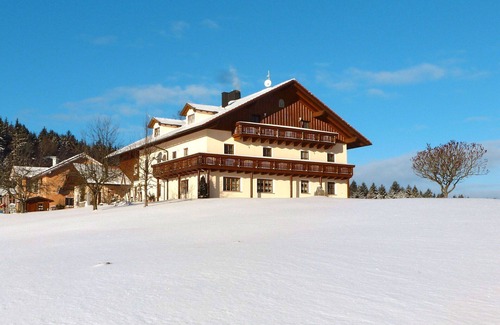 March Apartment | Cosy apartment for 8 guests with WIFI, TV and patio