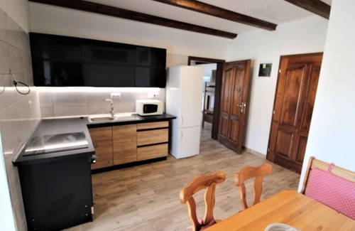 Zupanovice Apartment | Cosy apartment for 9 guests with pool, WIFI, TV, patio and pets allowed