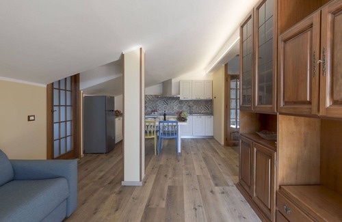 Pontedassio Apartment | Cosy apartment for 5 people with WIFI, A/C, TV and balcony