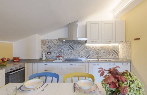 Pontedassio Apartment | Cosy apartment for 5 people with WIFI, A/C, TV and balcony