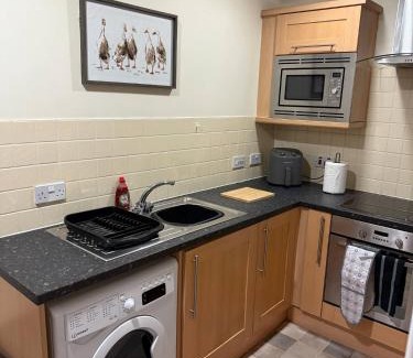 Framwellgate Moor Apartment | Cosy Apartment in Durham, close to Durham university, Durham Cathedral, and Durham Hospital