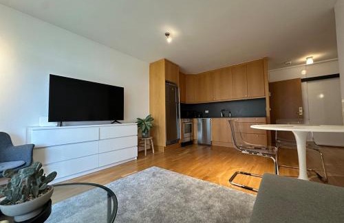 Haaleiti Apartment | Cosy apartment in Fossvogur Reykjavik - Birta Rentals