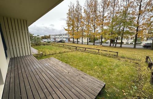 Haaleiti Apartment | Cosy apartment in Fossvogur Reykjavik - Birta Rentals