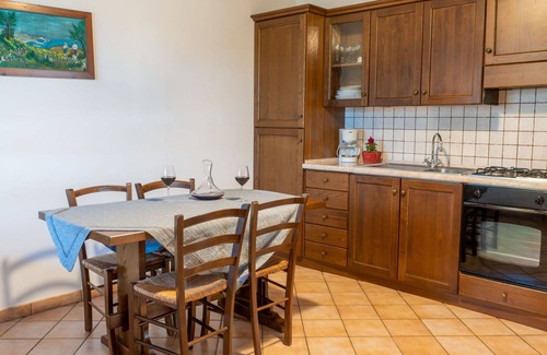 Bolsena Villa | Cosy apartment in villa for 6 guests with pool, WIFI, TV, terrace and pets allowed