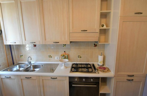 Ariano nel Polesine House | Cosy apartment in villa for 4 guests with pool, WIFI, A/C, TV and patio