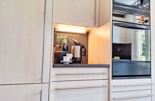 Niederried bei Interlaken House | Cosy apartment in villa for 4 people with WIFI, TV, balcony and panoramic view