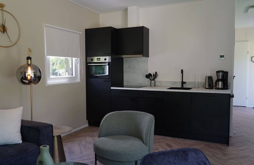 Vleteren House | Cosy apartment in villa for 4 people with WIFI, TV and terrace