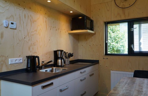 Vleteren House | Cosy apartment in villa for 4 people with WIFI, TV and terrace