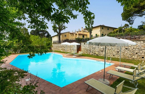 Crespina Villa | Cosy apartment in villa for 8 people with private pool, WIFI, terrace and pets allowed